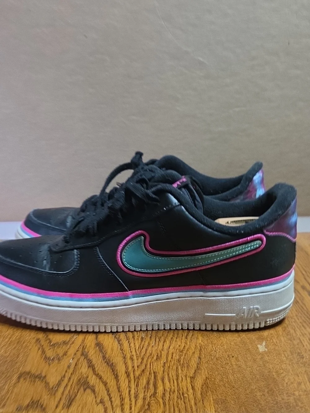 Nike Air Force 1 '07 LV8 Sport sneakers in a 